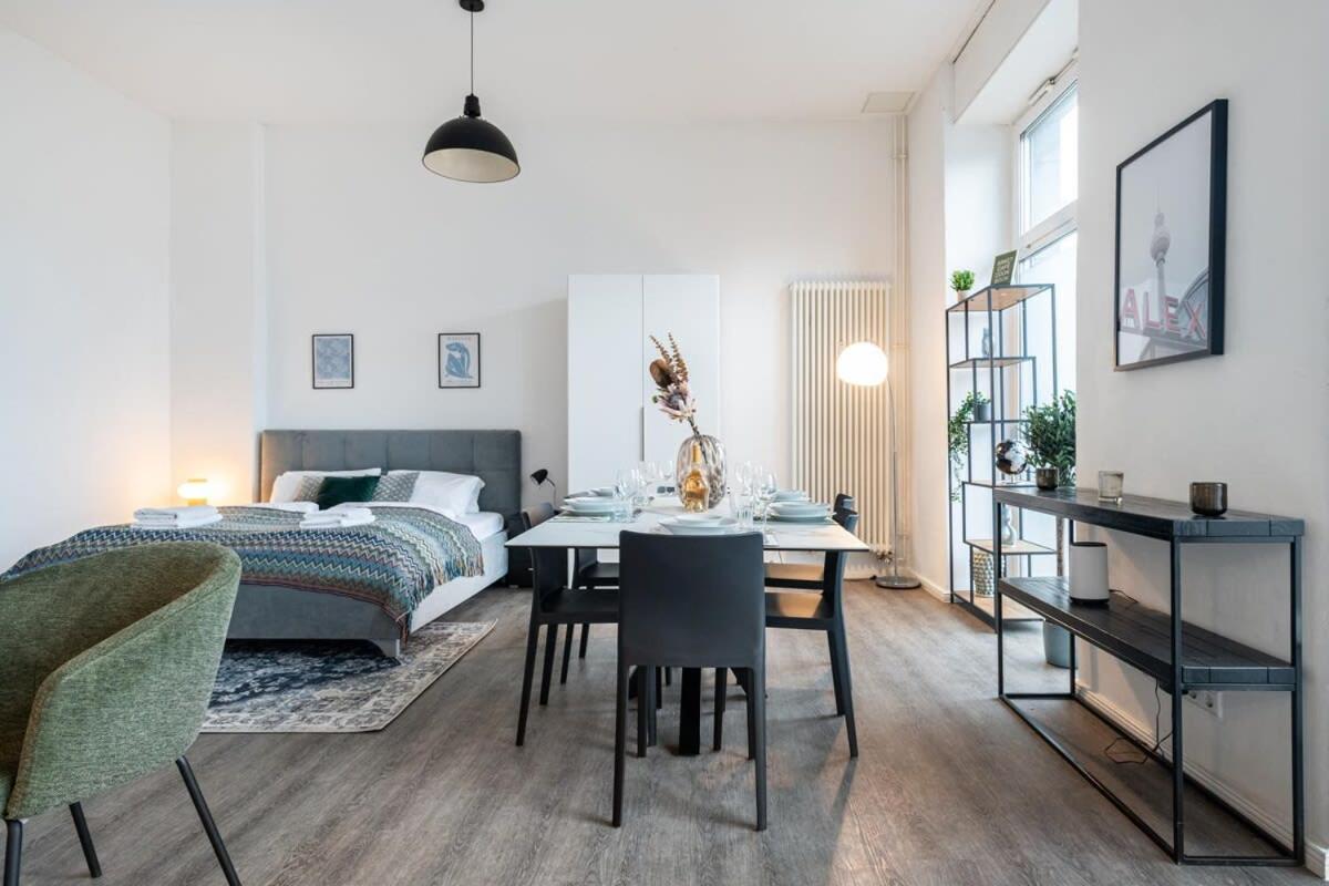 Appartement Homely - Spacious, Modern, S-bahn Nearby , Groups & Families